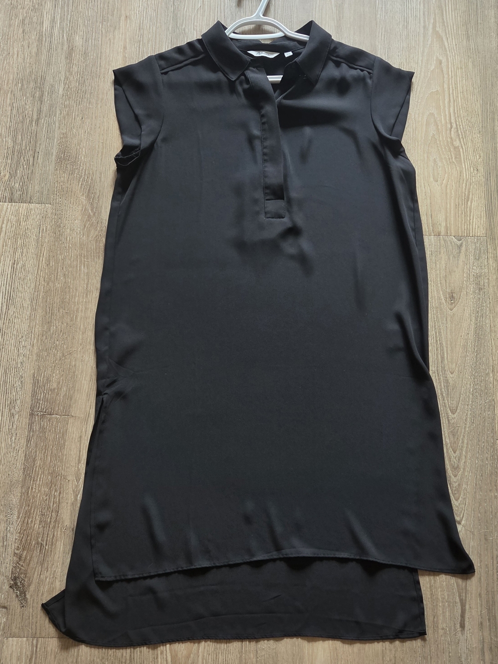 Reitmans Black Sheer High-Low Tunic Top Sleeveless Button Collar Size M - Picture 2 of 4